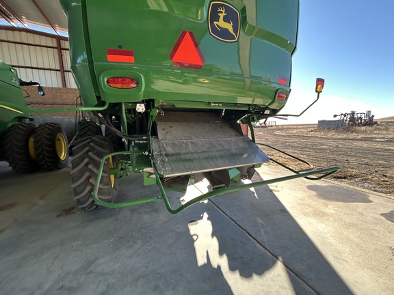2022 John Deere S770 Combine