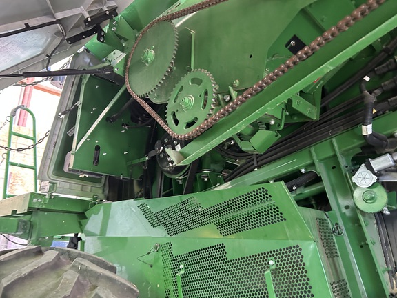 2022 John Deere S770 Combine