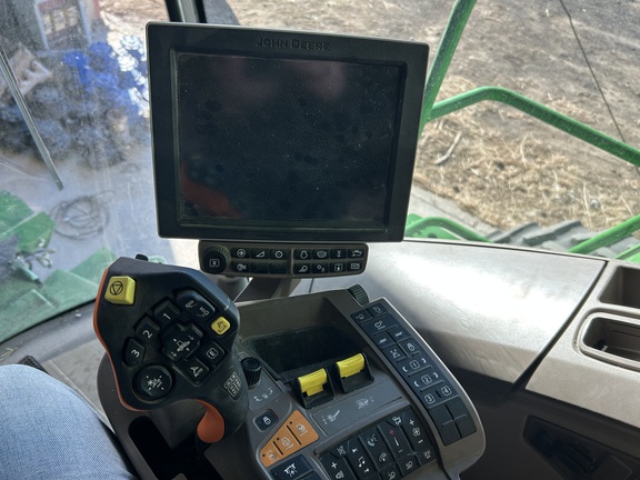 2022 John Deere S770 Combine