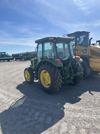 2022 John Deere 5075E Tractor