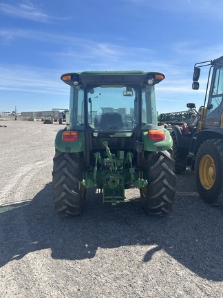 2022 John Deere 5075E Tractor
