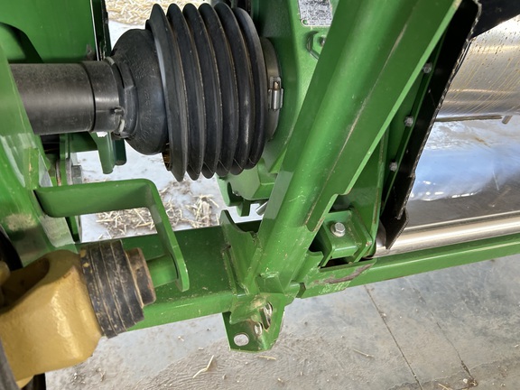 2021 John Deere 735D Header Combine