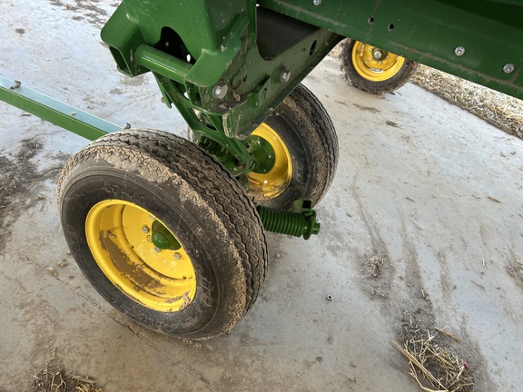 2021 John Deere 735D Header Combine