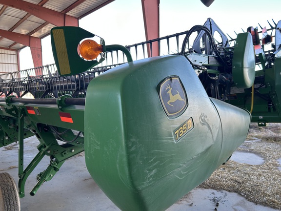 2021 John Deere 735D Header Combine