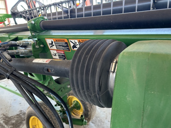 2021 John Deere 735D Header Combine
