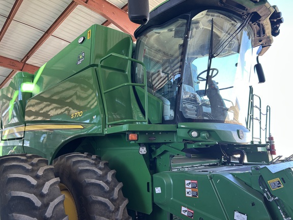 2022 John Deere S770 Combine