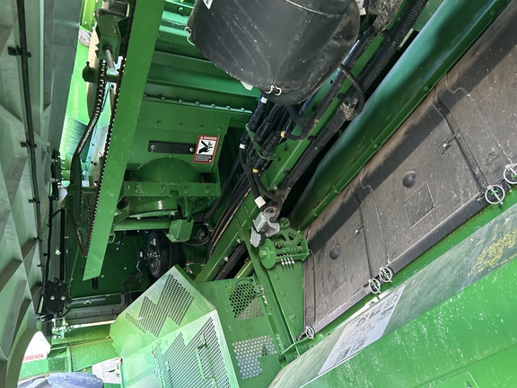 2022 John Deere S770 Combine