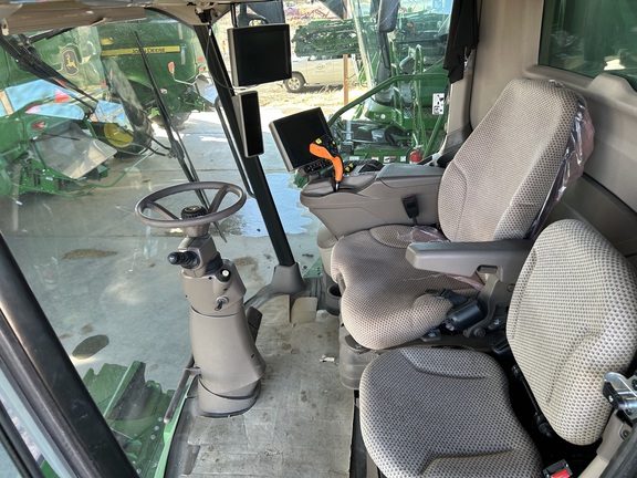 2022 John Deere S770 Combine