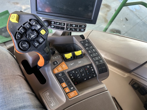 2022 John Deere S770 Combine