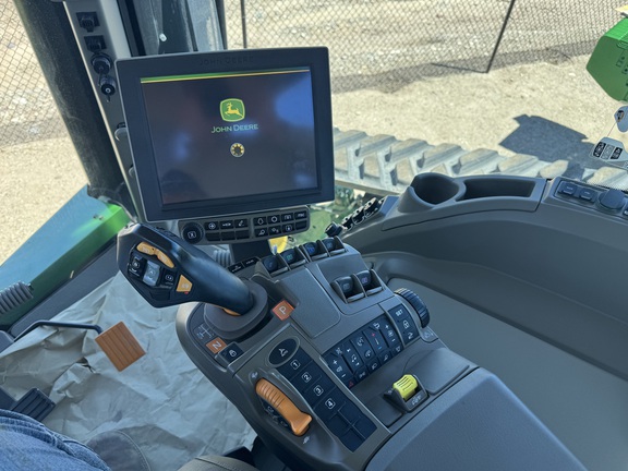 2023 John Deere 8RT 370 Tractor Rubber Track