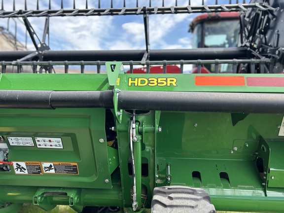 2023 John Deere HD35R Header Combine