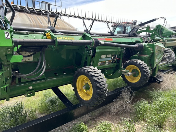 2023 John Deere HD35R Header Combine
