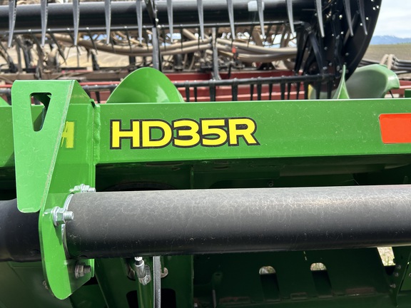 2023 John Deere HD35R Header Combine