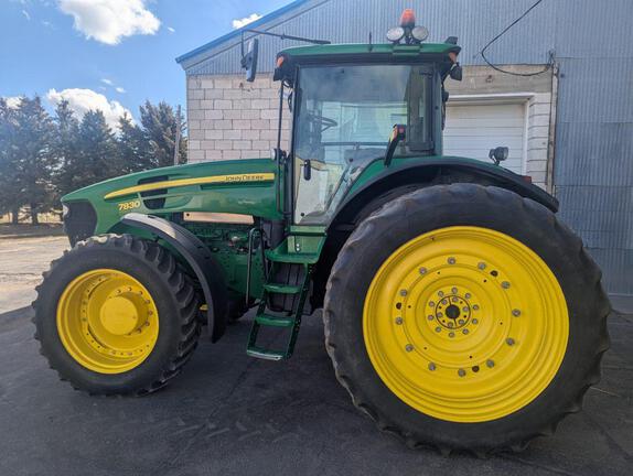 2006 John Deere 7830 Tractor
