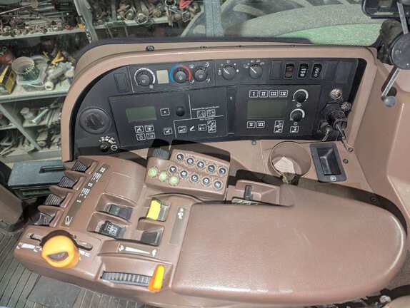 2006 John Deere 7830 Tractor