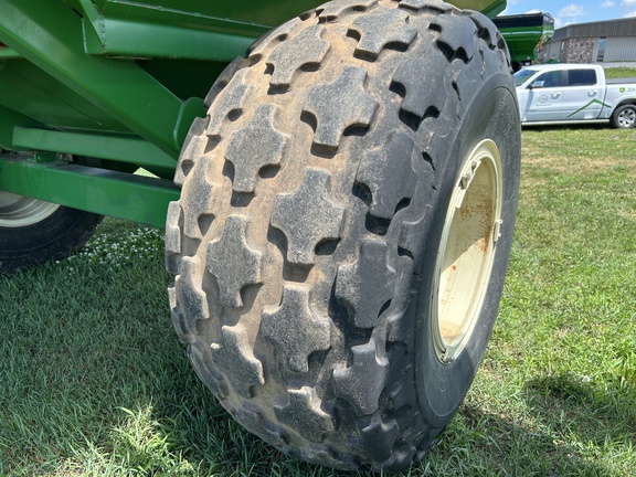 2006 Brent 1080 Grain Cart