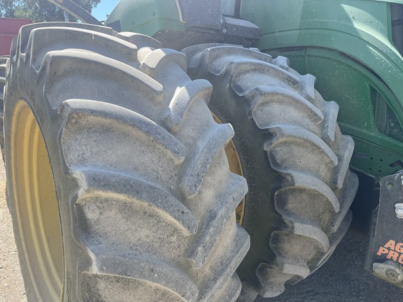 2019 John Deere 9520R Tractor 4WD