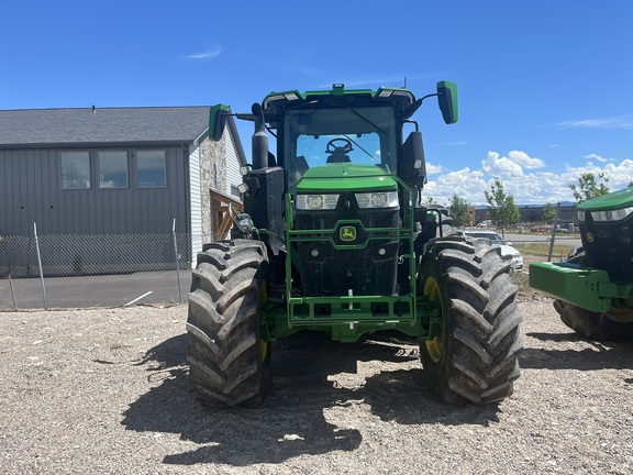 2023 John Deere 7R 230 Tractor