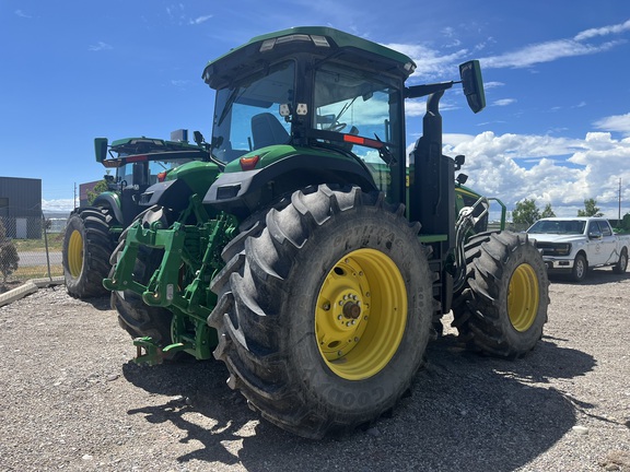 2023 John Deere 7R 230 Tractor