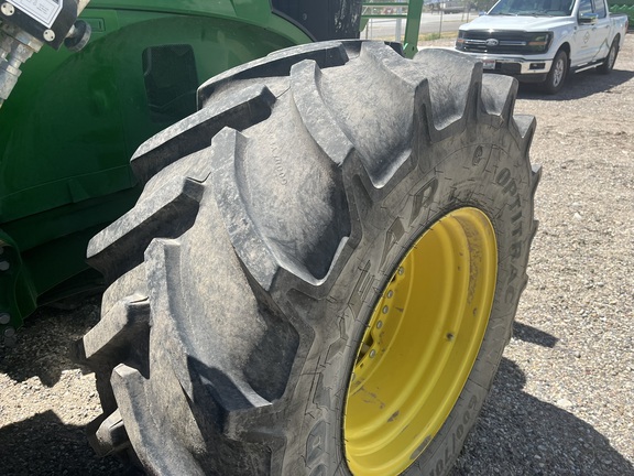 2023 John Deere 7R 230 Tractor