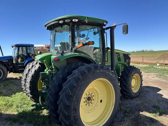 2013 John Deere 7215R Tractor