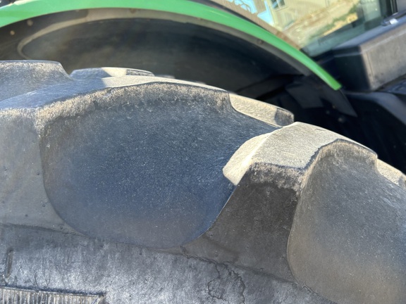 2013 John Deere 7215R Tractor