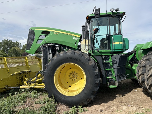 2008 John Deere 9330 Tractor 4WD