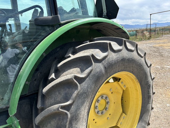 2018 John Deere 6105E Tractor
