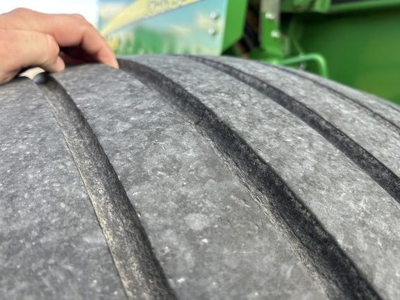 2013 John Deere 569 Baler/Round
