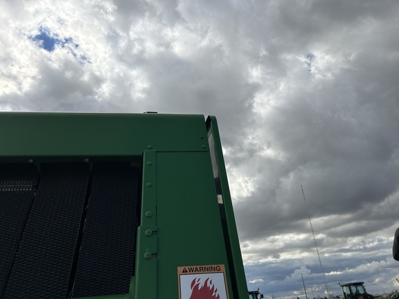 2013 John Deere 569 Baler/Round