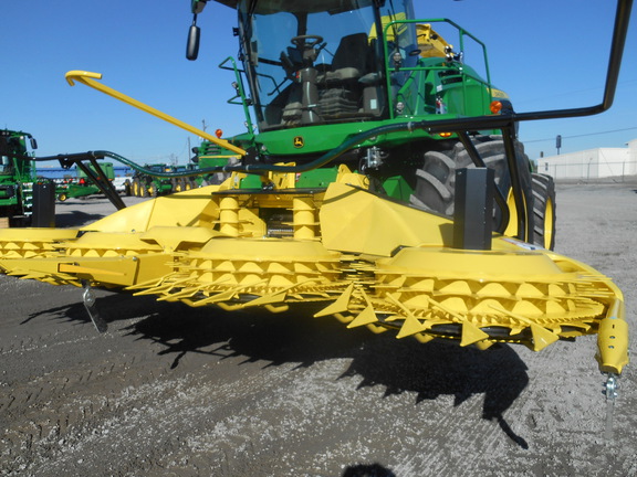 2023 John Deere 778 Header Forage