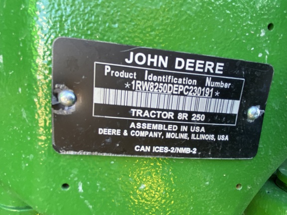 2023 John Deere 8R 250 Tractor