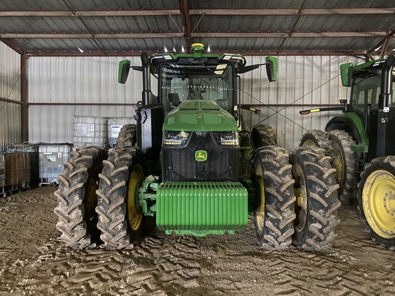 2023 John Deere 8R 250 Tractor