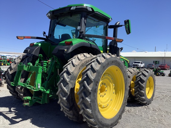 2021 John Deere 8R 250 Tractor