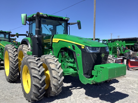 2021 John Deere 8R 250 Tractor