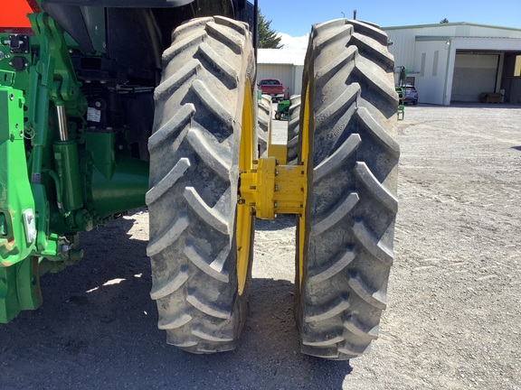 2021 John Deere 8R 250 Tractor