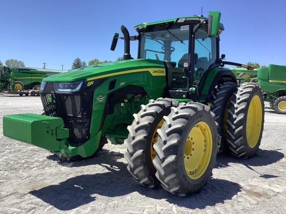 2021 John Deere 8R 250 Tractor