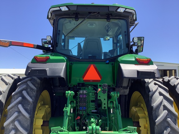 2021 John Deere 8R 250 Tractor