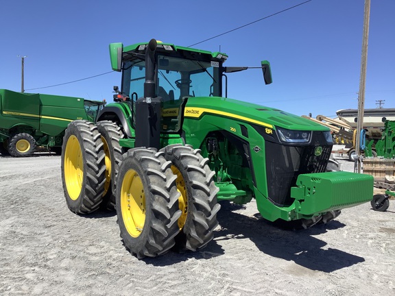 2021 John Deere 8R 250 Tractor