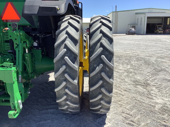 2021 John Deere 8R 250 Tractor