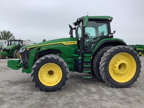 2021 John Deere 8R 250 Tractor