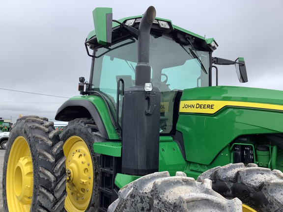 2021 John Deere 8R 250 Tractor