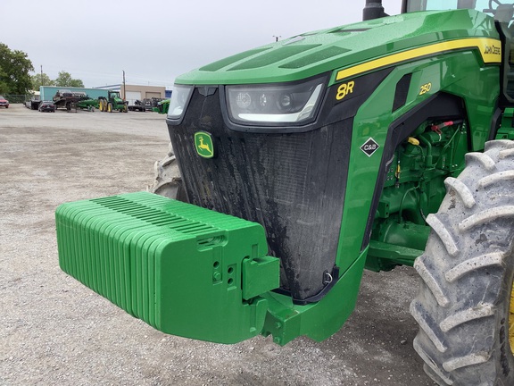 2021 John Deere 8R 250 Tractor