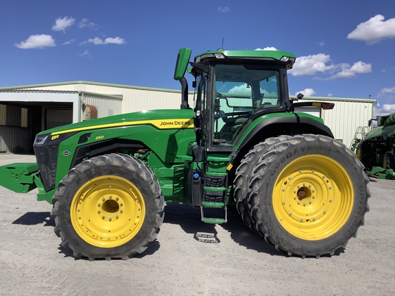 2021 John Deere 8R 250 Tractor