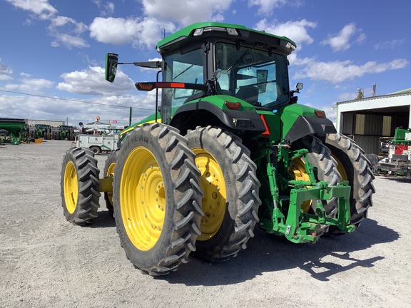 2021 John Deere 8R 250 Tractor