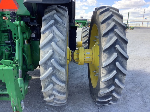 2021 John Deere 8R 250 Tractor