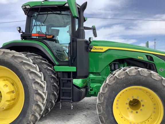 2023 John Deere 8R 340 Tractor