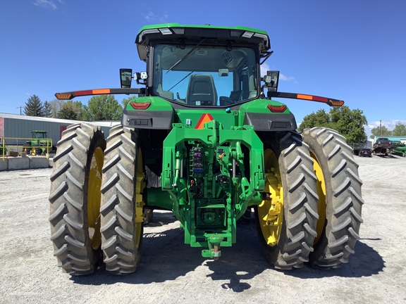 2023 John Deere 8R 250 Tractor