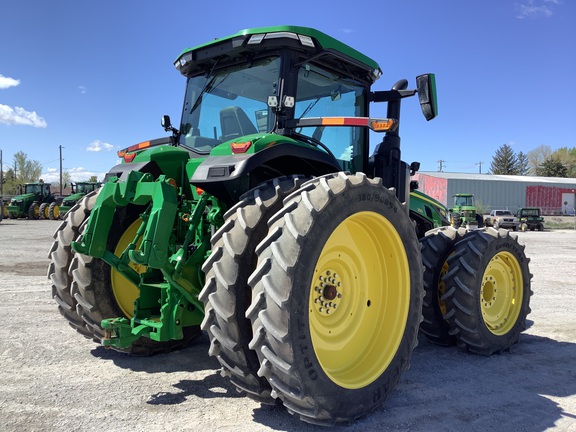 2023 John Deere 8R 250 Tractor