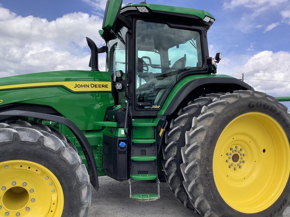 2023 John Deere 8R 280 Tractor